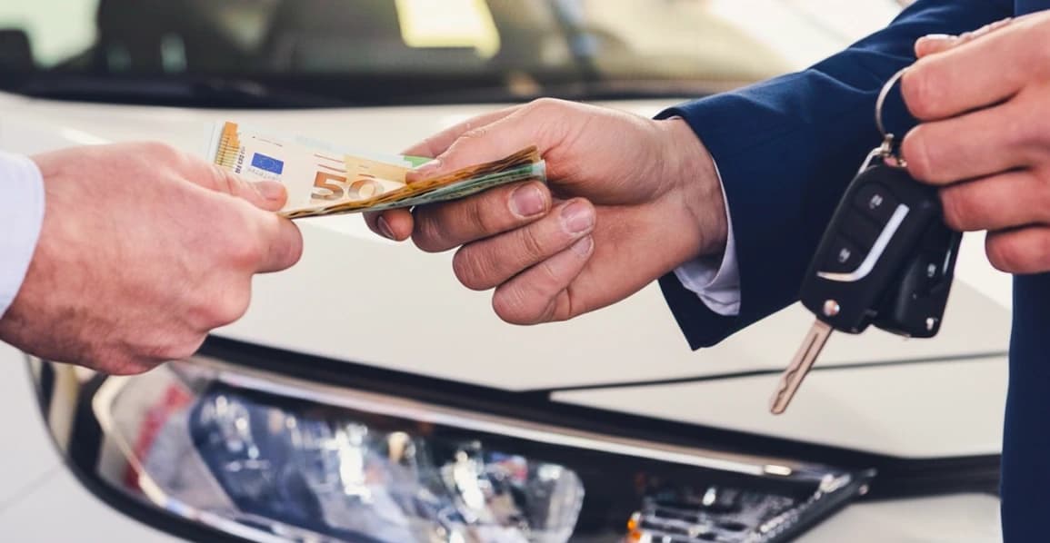 Купить или взять в лизинг авто на Кипре: что лучше?