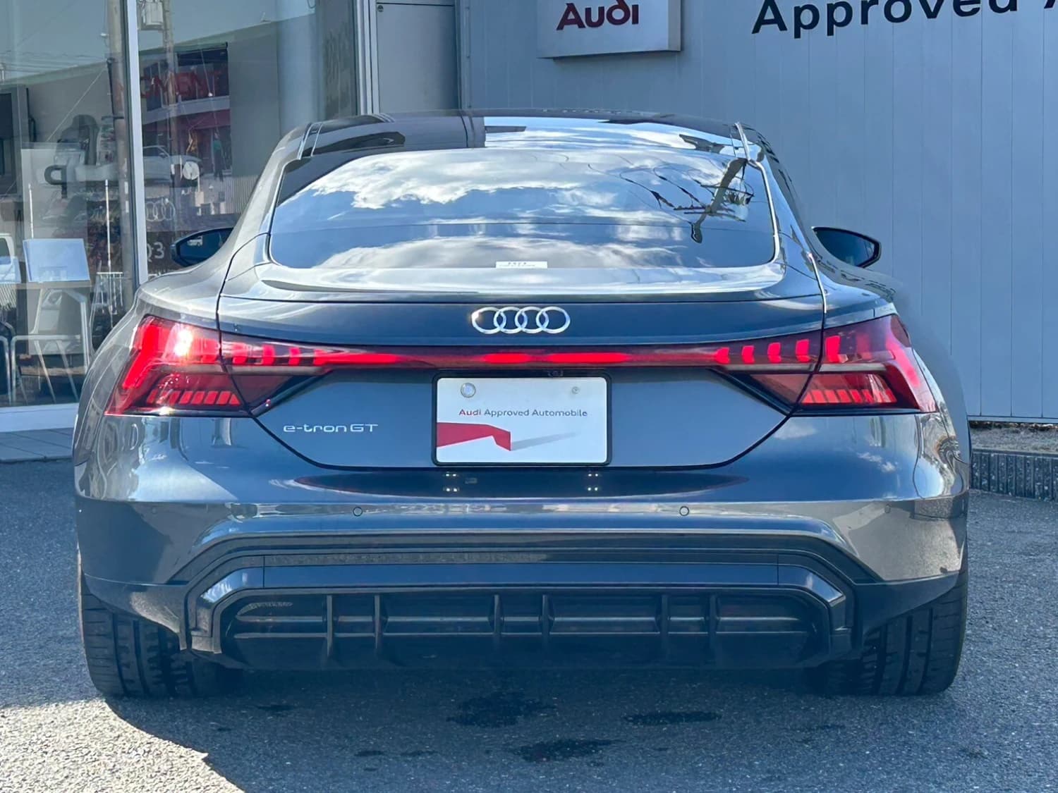 Audi e-tron GT Quattro - фото 10