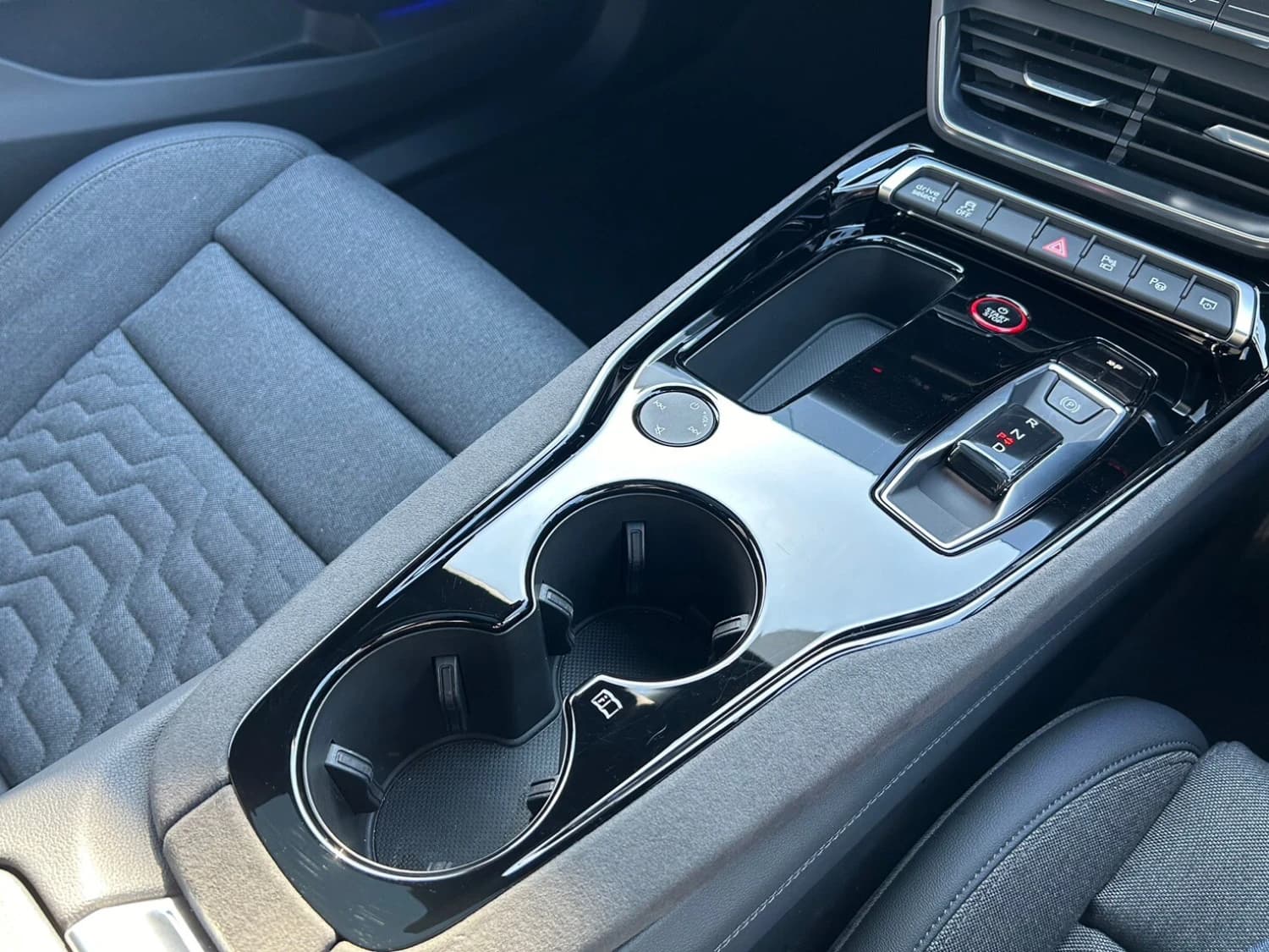 Audi e-tron GT Quattro - фото 31