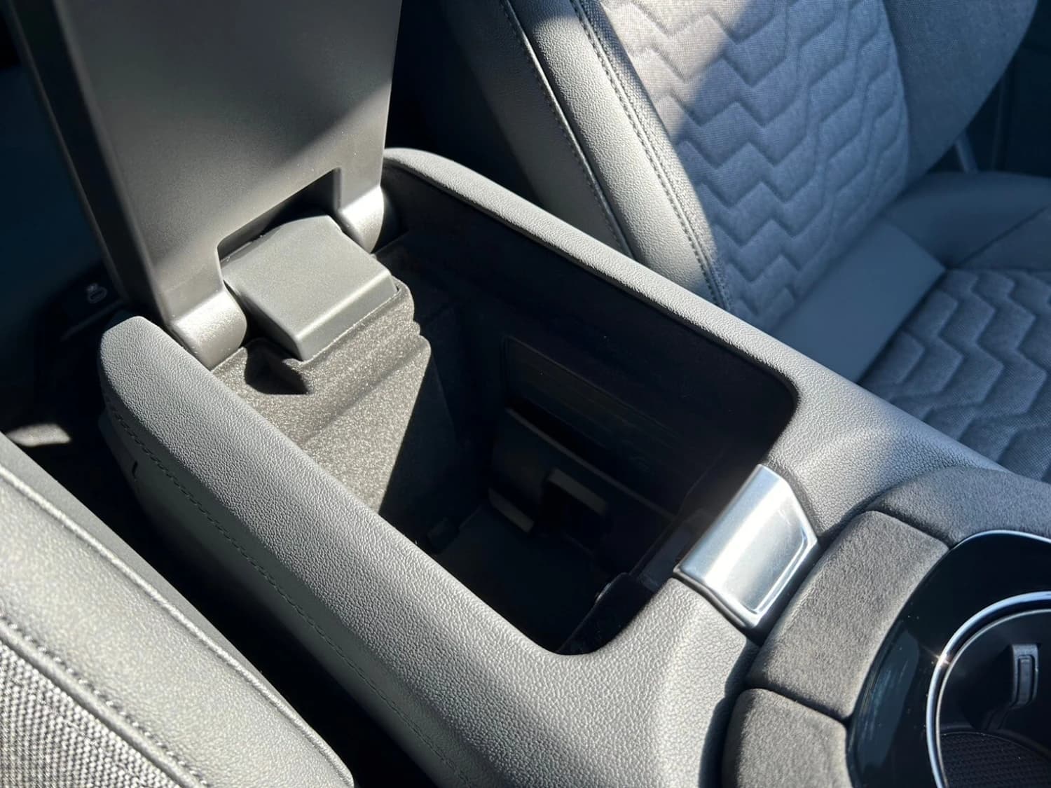 Audi e-tron GT Quattro - фото 33