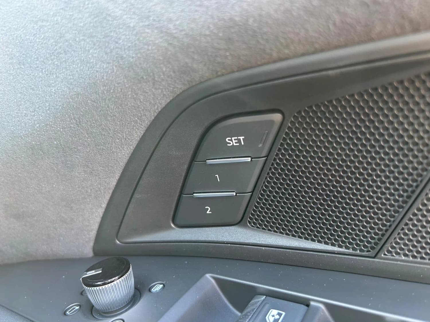 Audi e-tron GT Quattro - фото 37