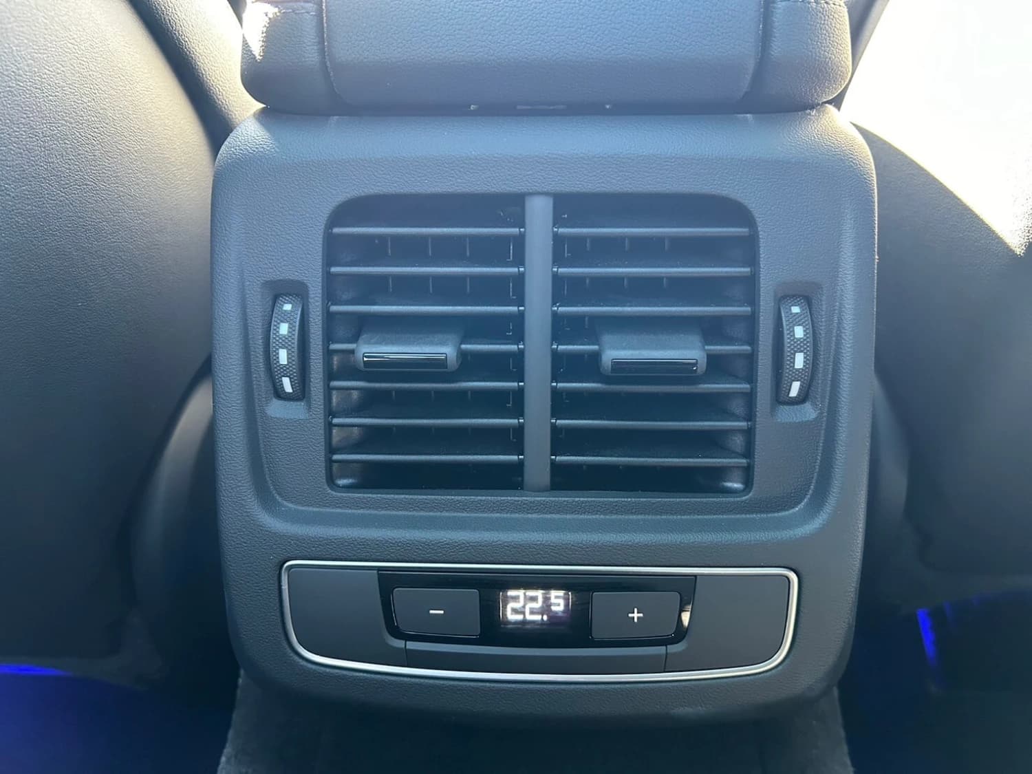 Audi e-tron GT Quattro - фото 44