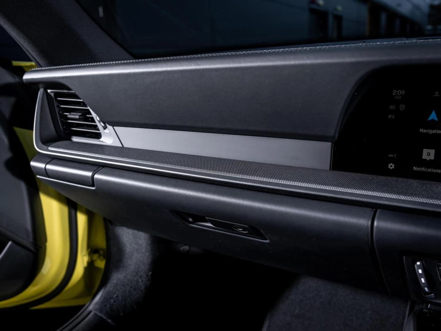 Porsche 911 T 992 Carrera PDK - фото 24