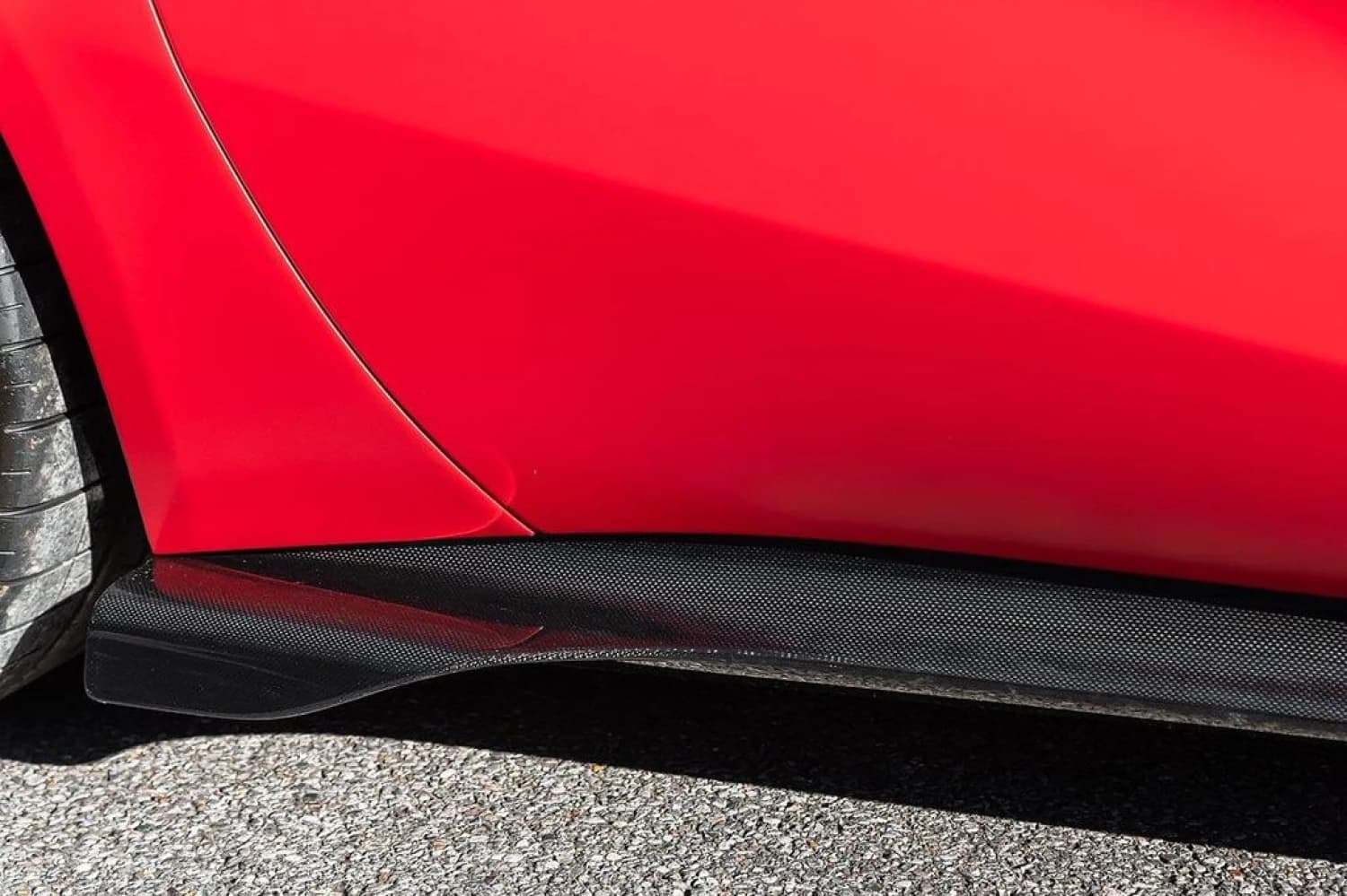 Ferrari 812 Competizione - фото 9