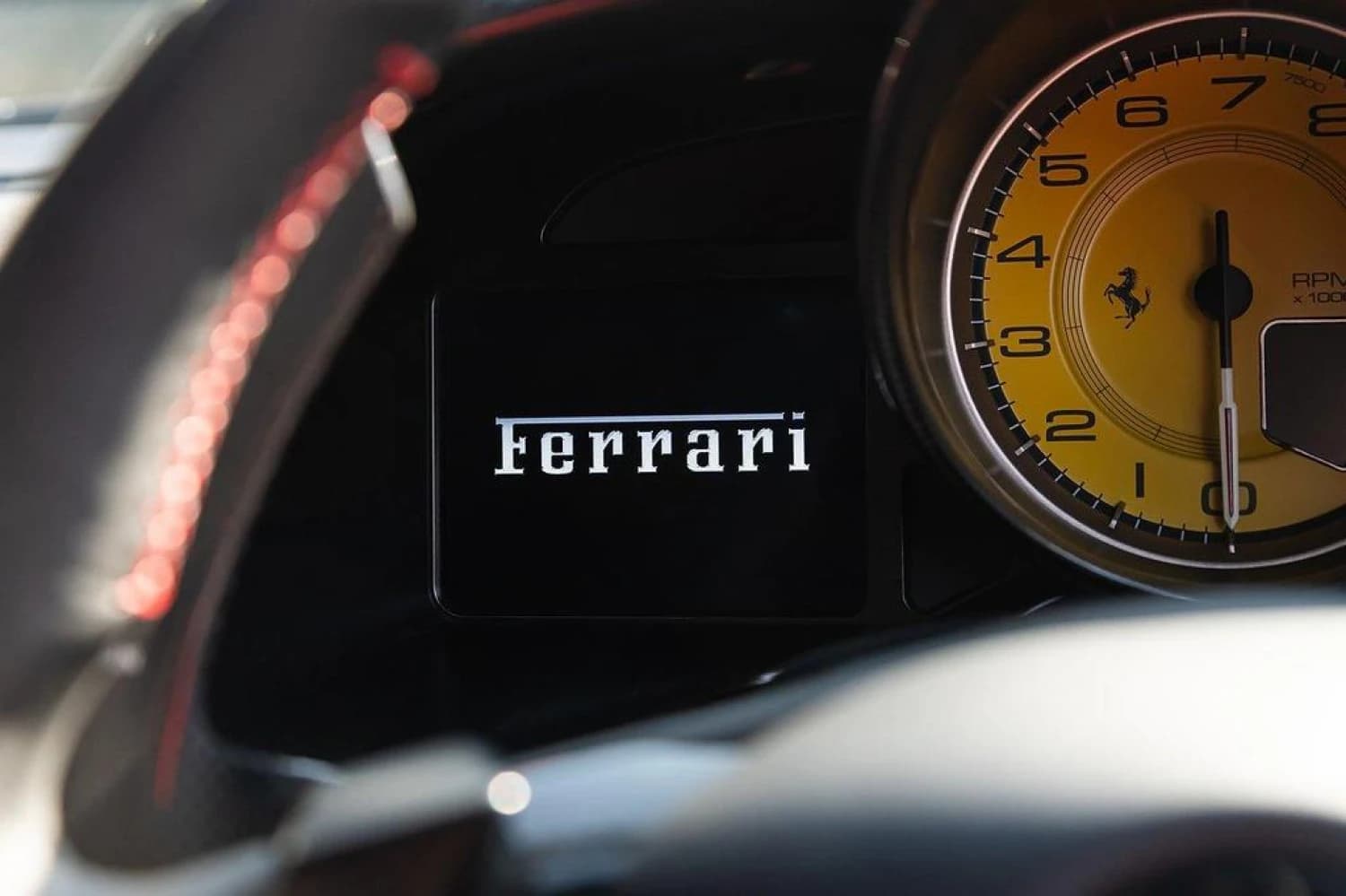 Ferrari 812 Competizione - фото 31