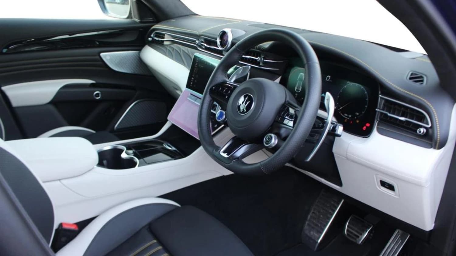 Maserati Grecale Modena - фото 18