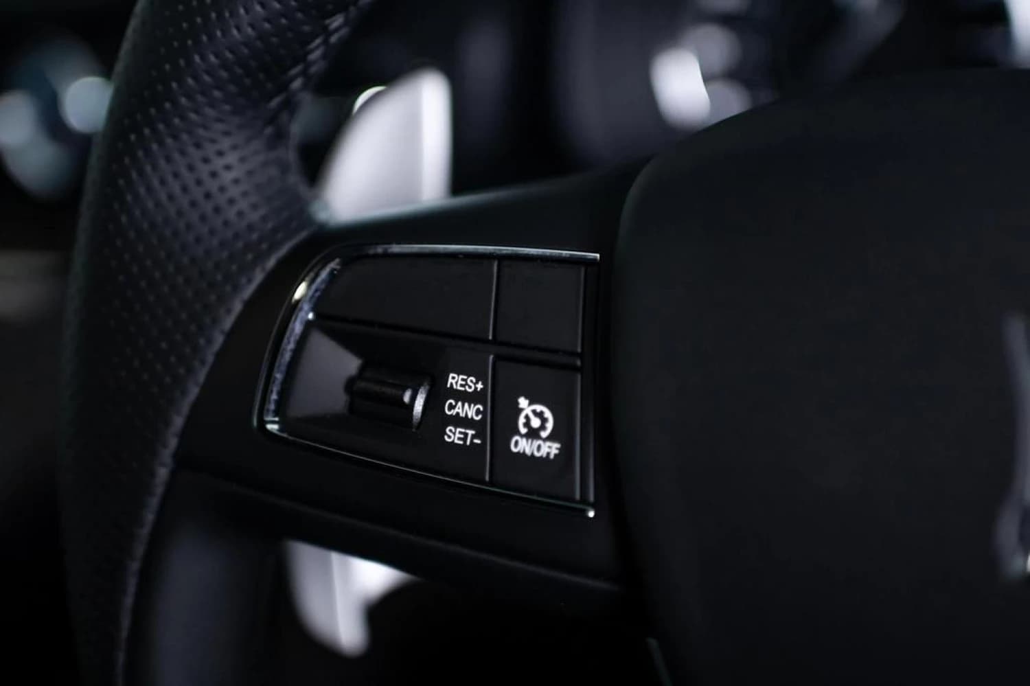 Maserati Quattroporte Modena - фото 25