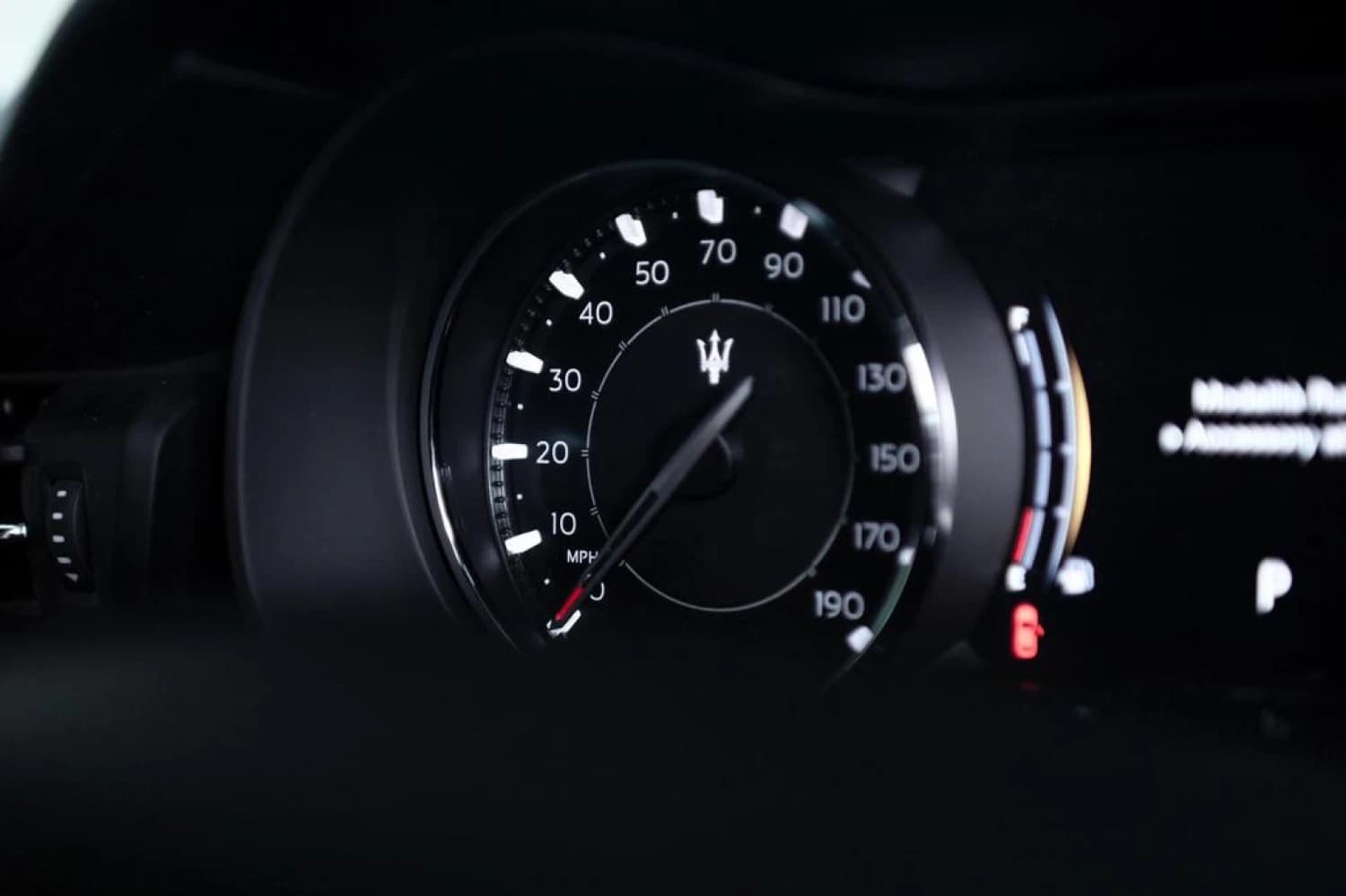 Maserati Quattroporte Modena - фото 28