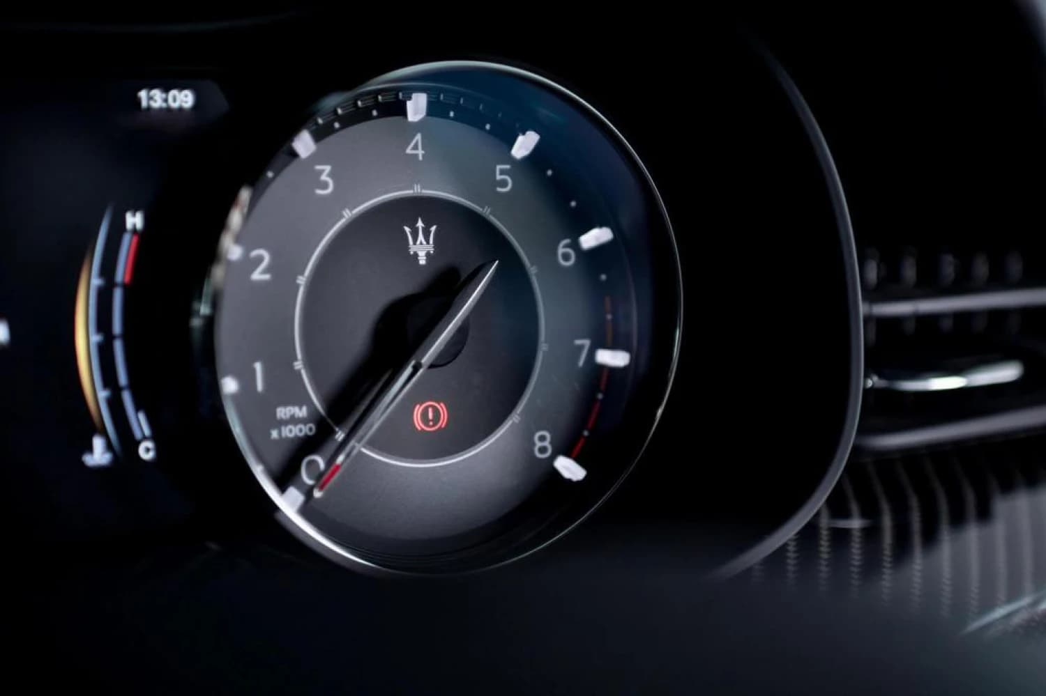 Maserati Quattroporte Modena - фото 29