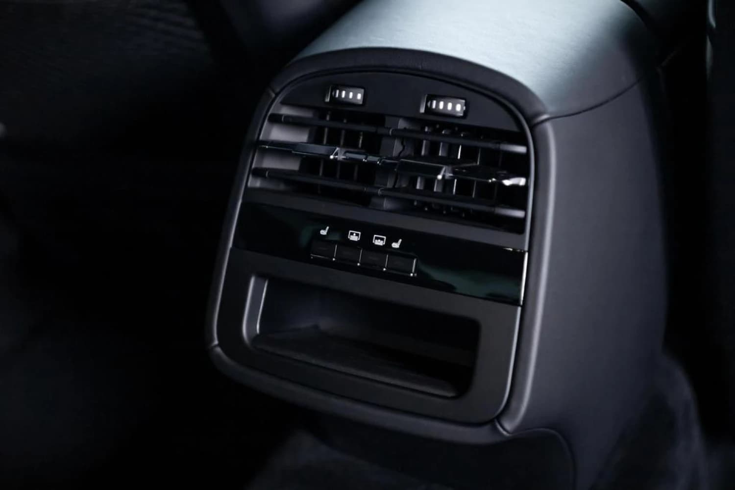 Maserati Quattroporte Modena - фото 37