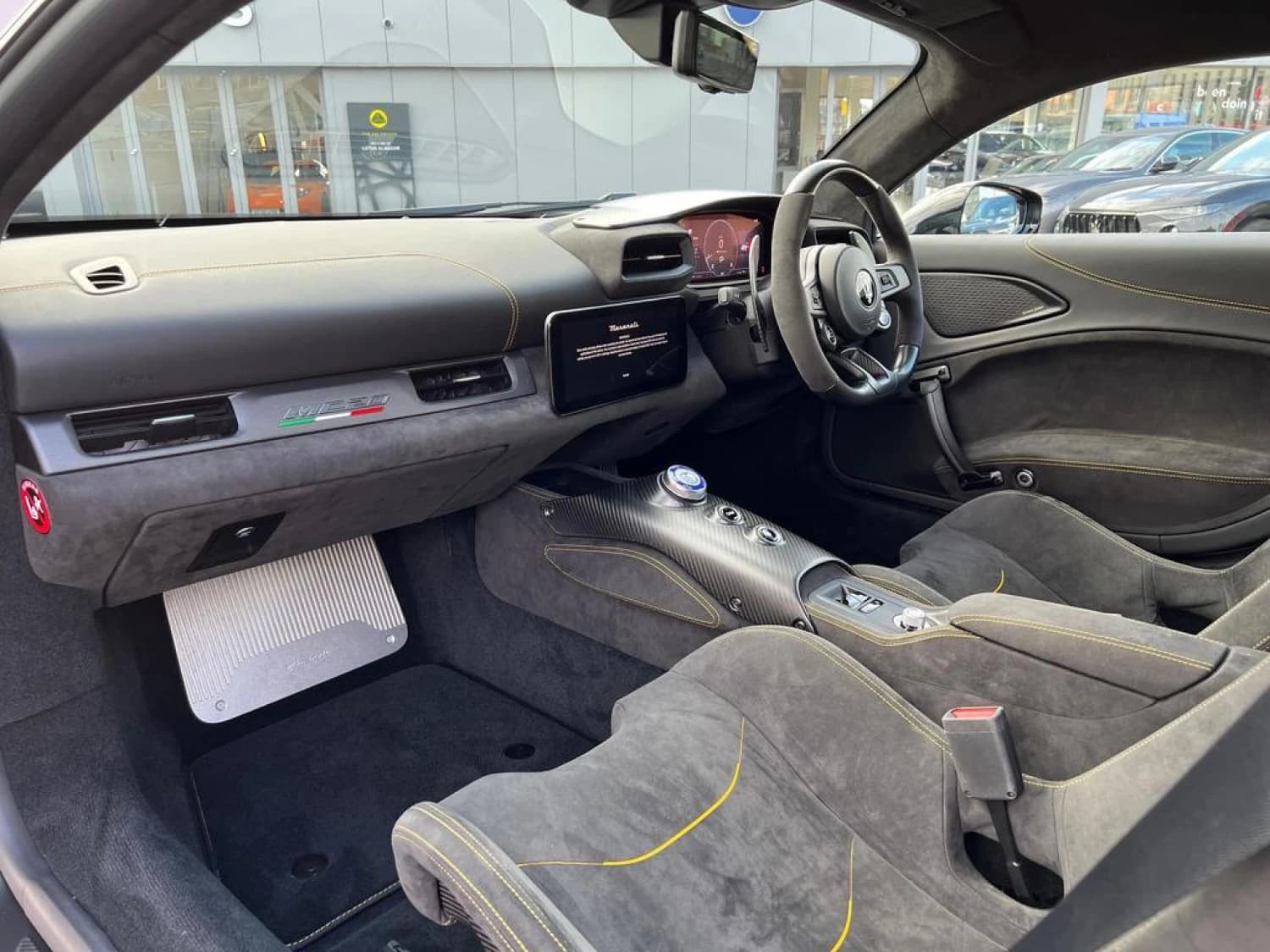 Maserati MC20 V6 DCT - фото 18