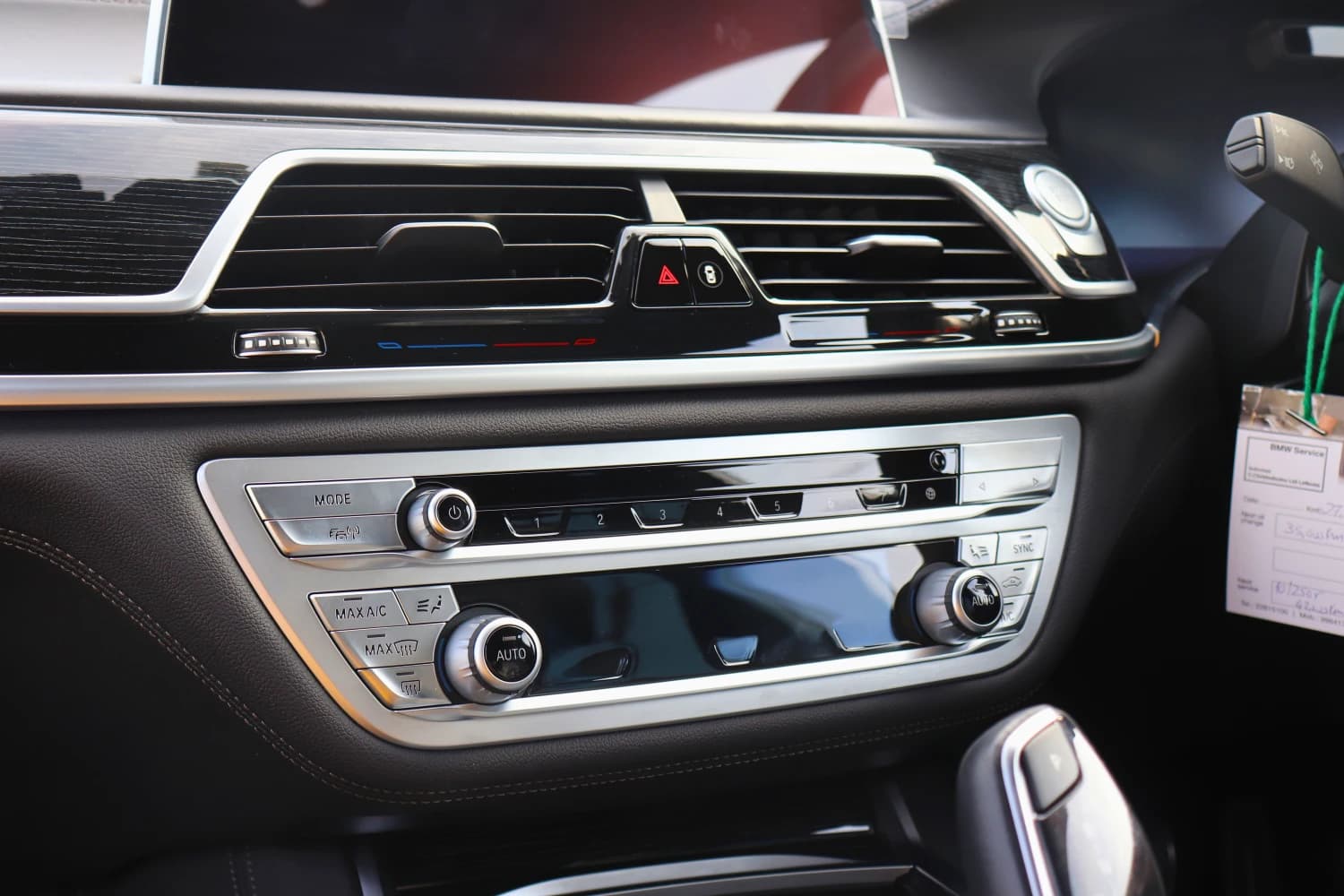 BMW 7 series 745e - фото 13