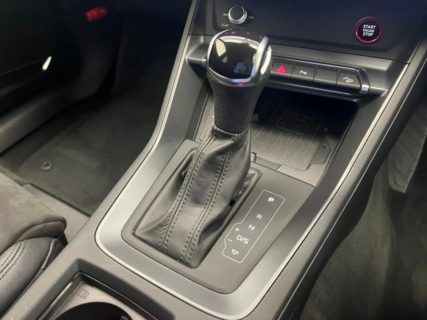 Audi RS Q3 Sportback 2.5 TFSI quattro S tronic - фото 20