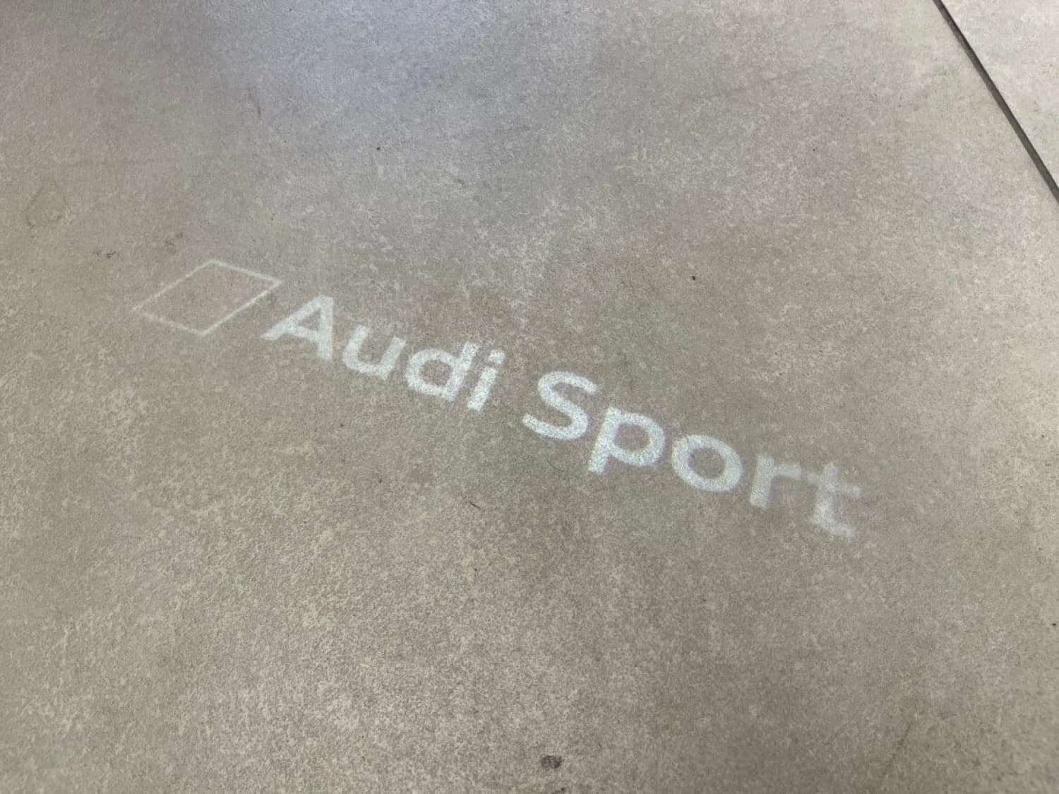 Audi RS Q3 Sportback 2.5 TFSI quattro S tronic - фото 34