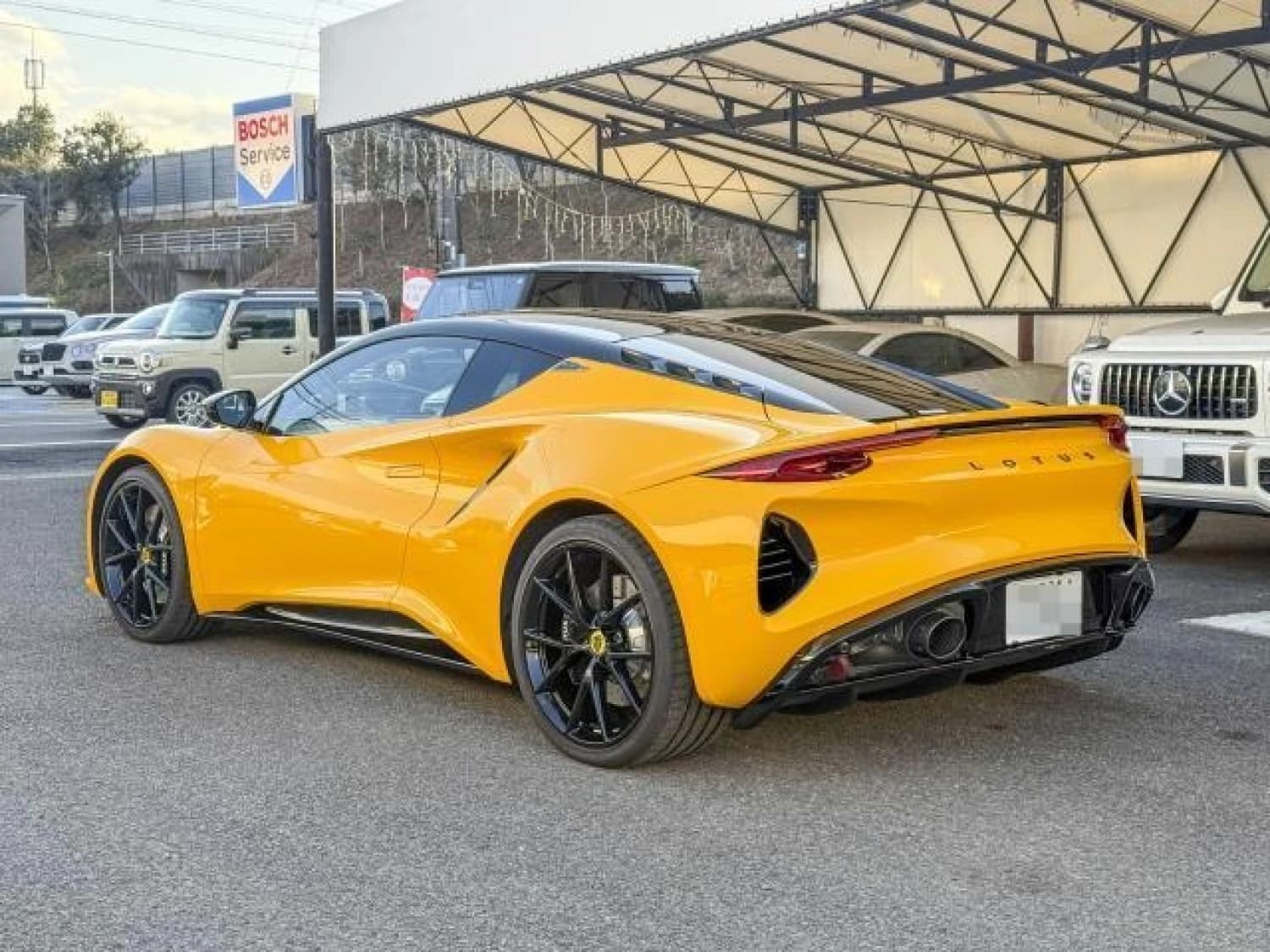 Lotus Emira V6 First Edition - фото 8