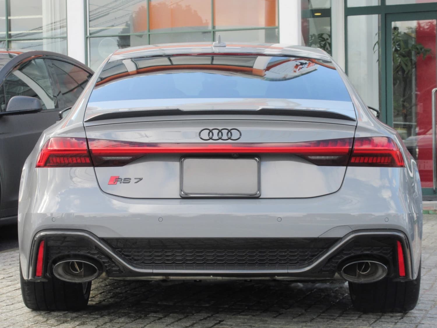 Audi RS7 Sportback - фото 13