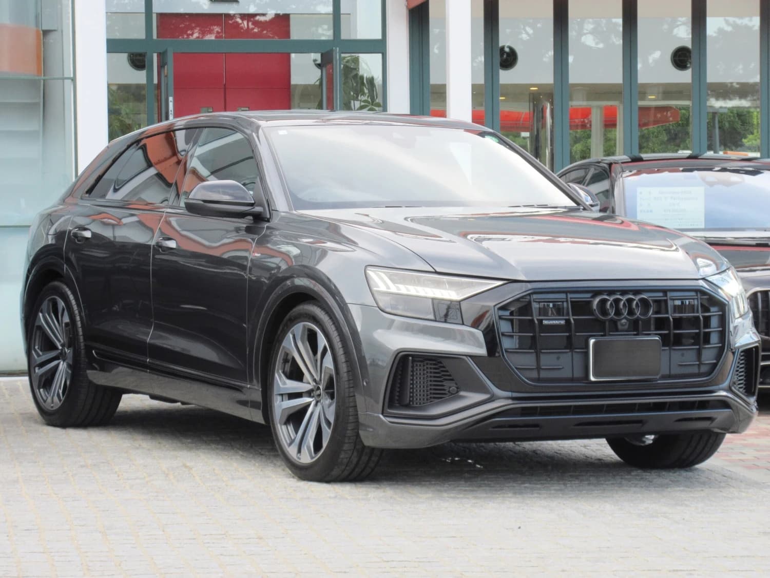 Audi Q8