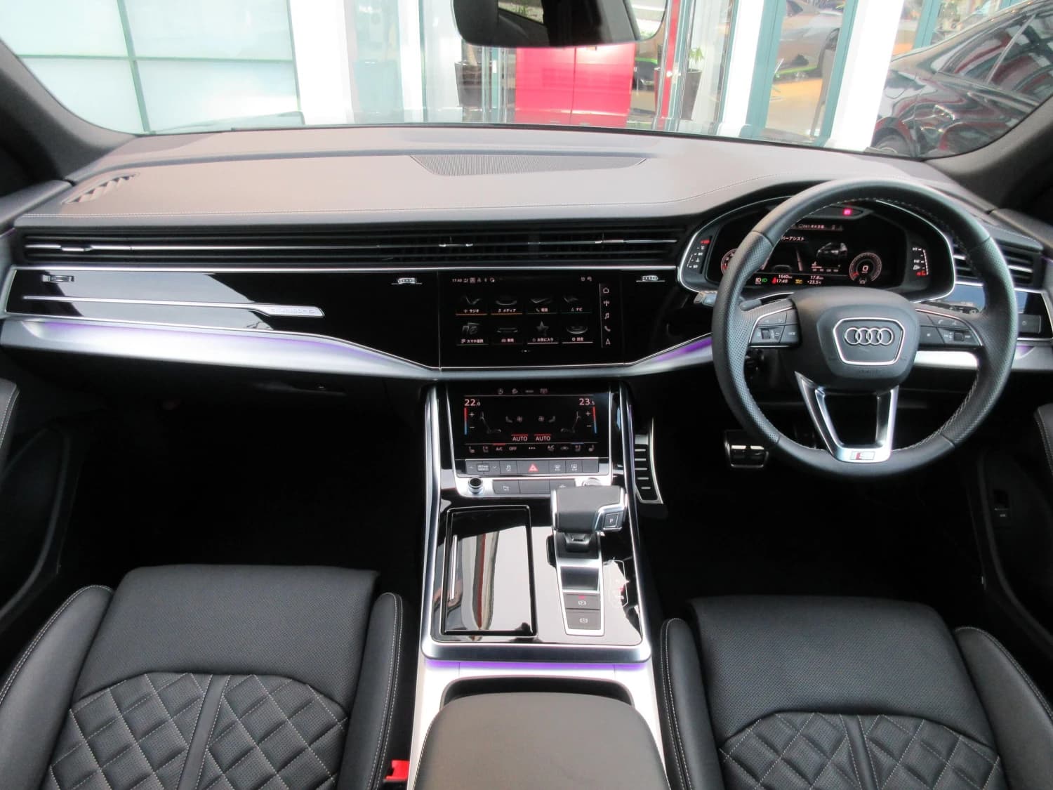 Audi Q8 - фото 2