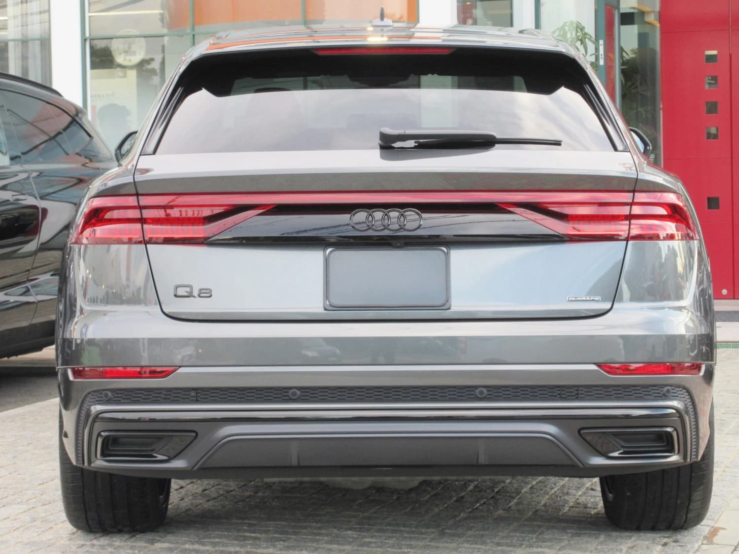 Audi Q8 - фото 7