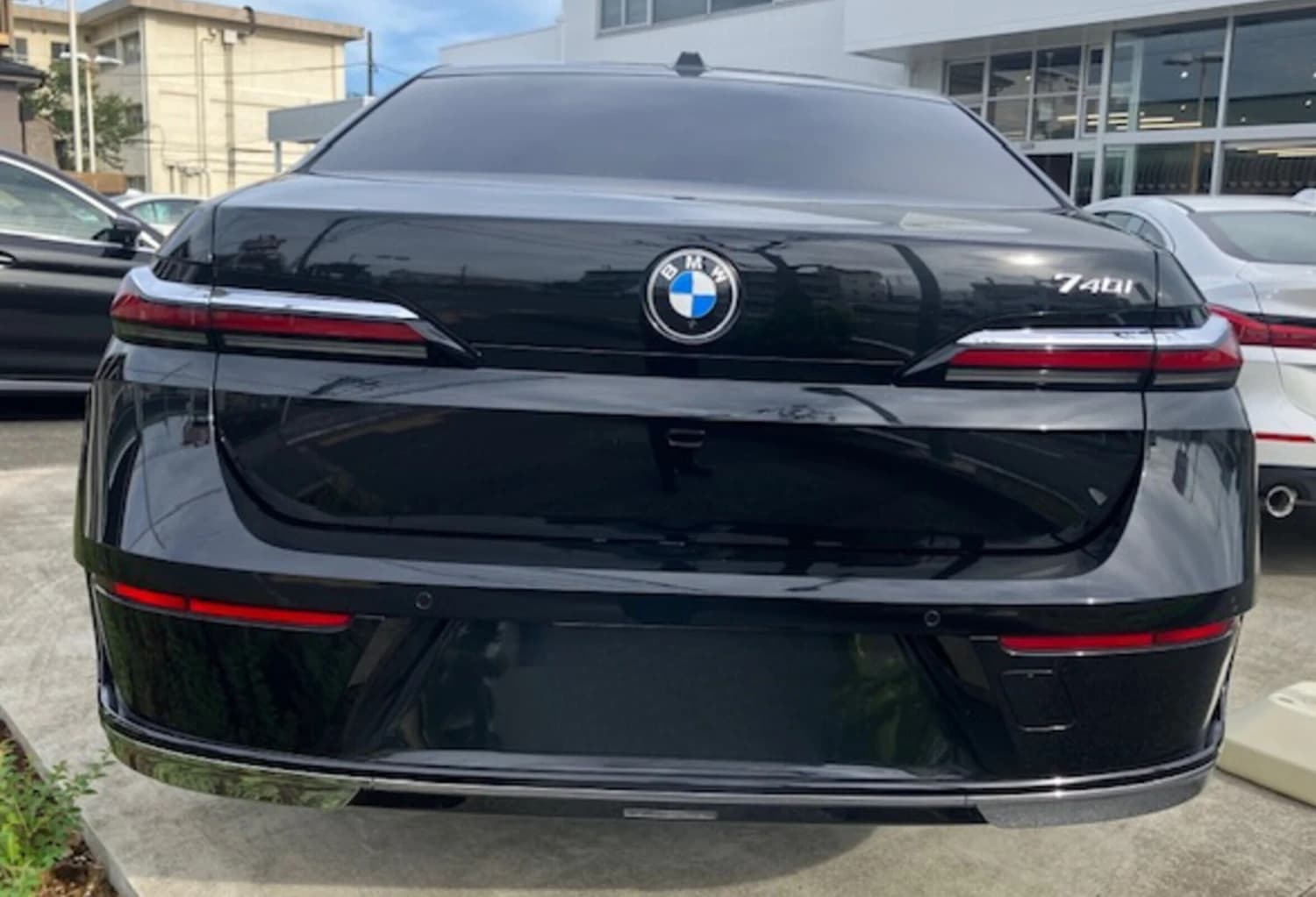 BMW 7 series 740i - фото 6