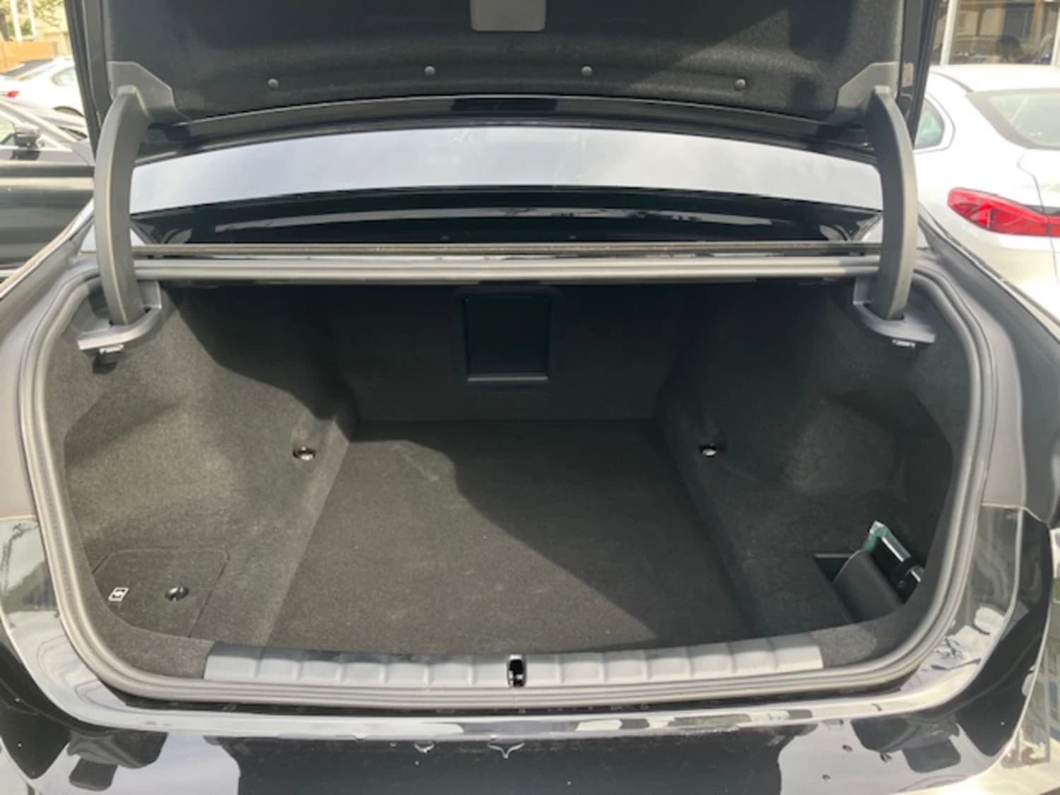 BMW 7 series 740i - фото 11