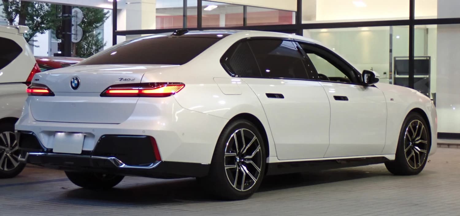 BMW 7 series 740d - фото 6