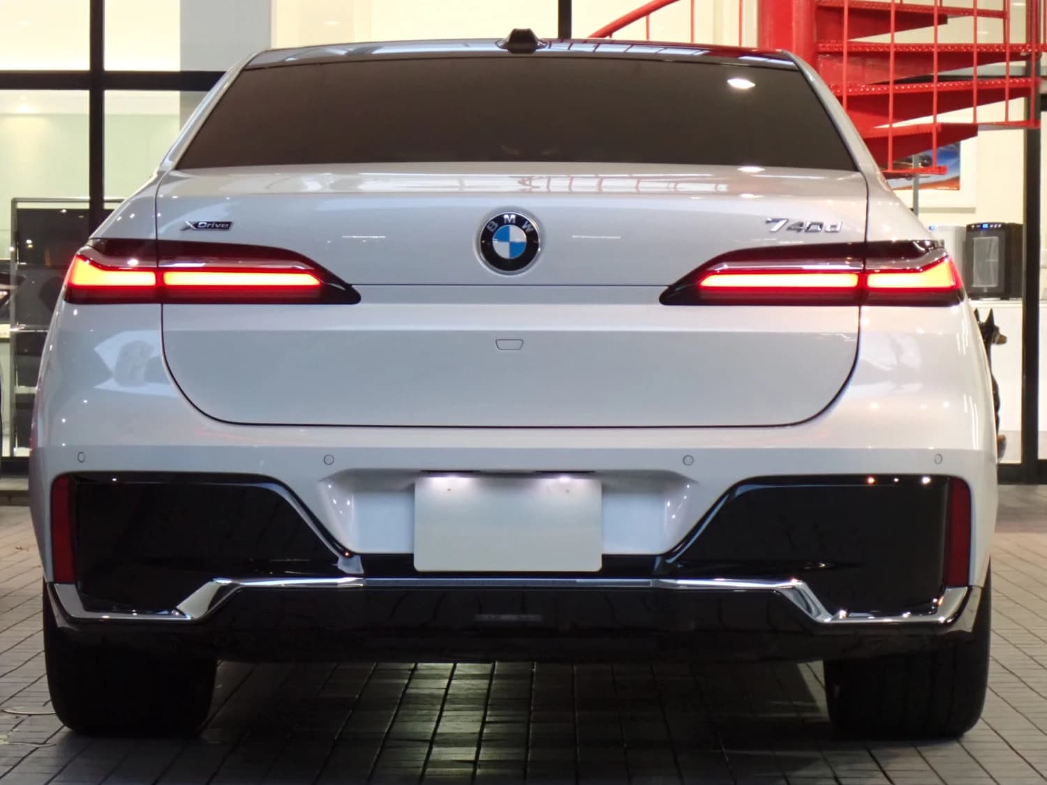 BMW 7 series 740d - фото 8