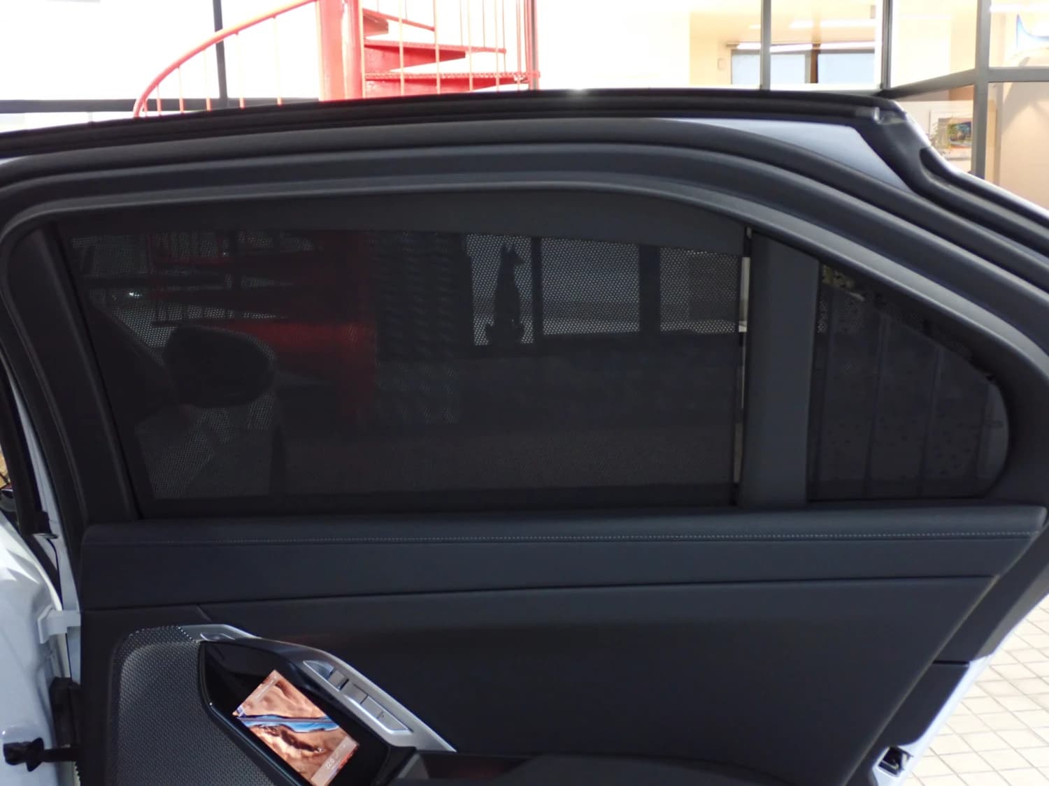 BMW 7 series 740d - фото 12