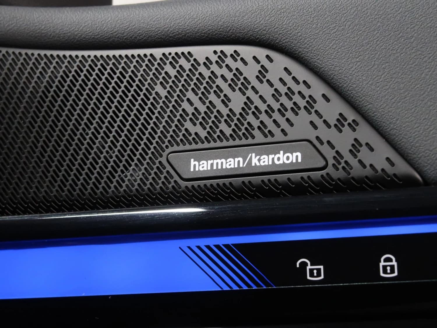 BMW i5 eDrive 40 - фото 8