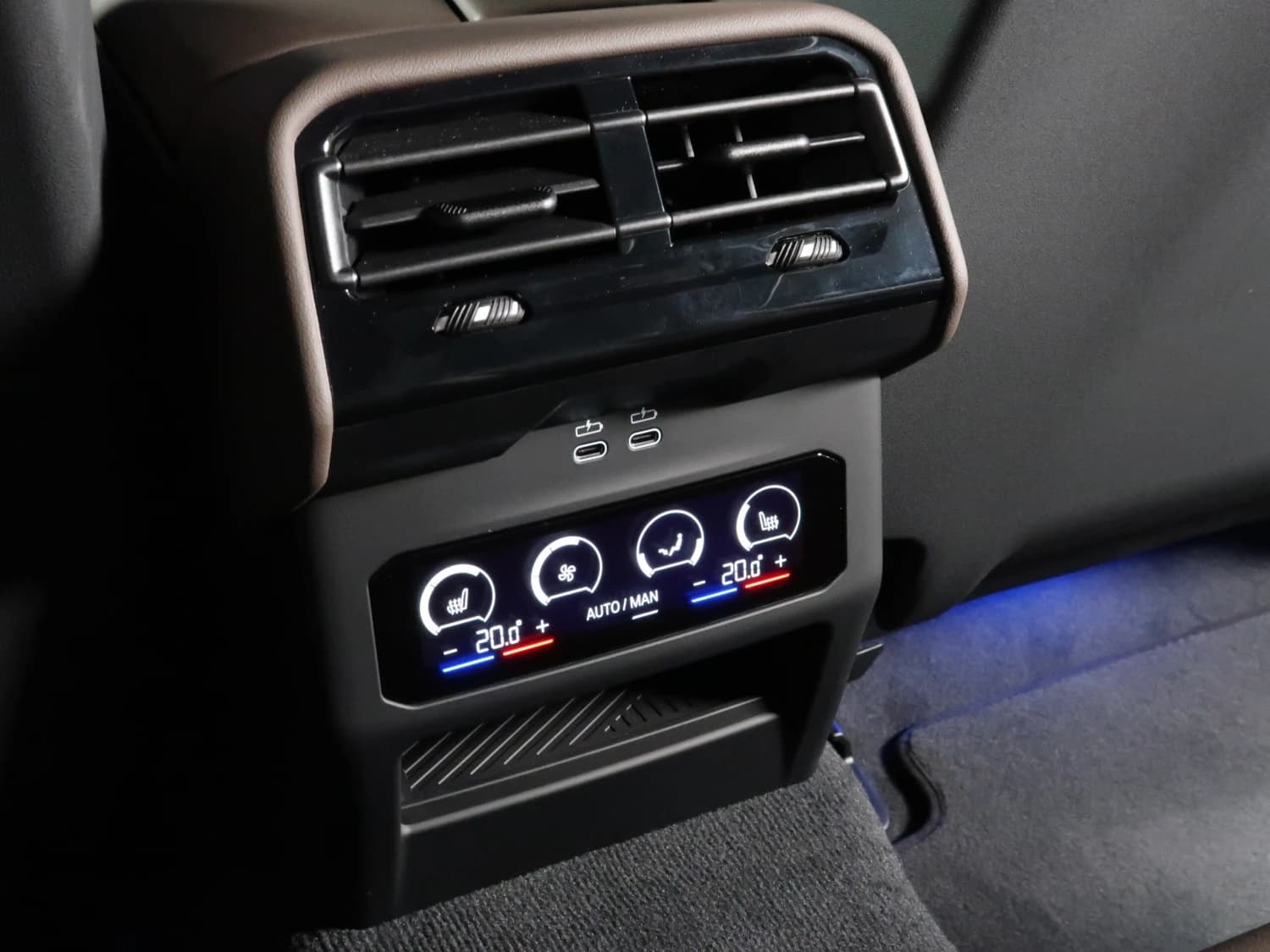 BMW i5 eDrive 40 - фото 11