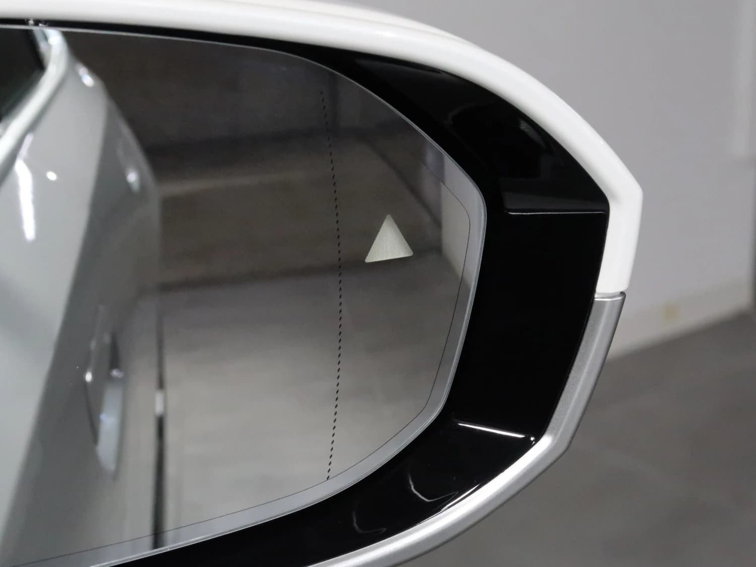 BMW i5 eDrive 40 - фото 13