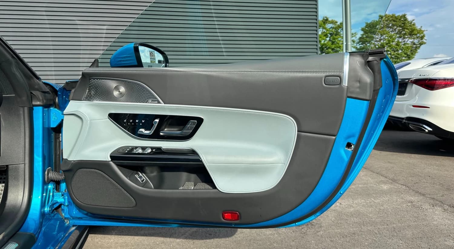 Mercedes SL-class 43 AMG - фото 7