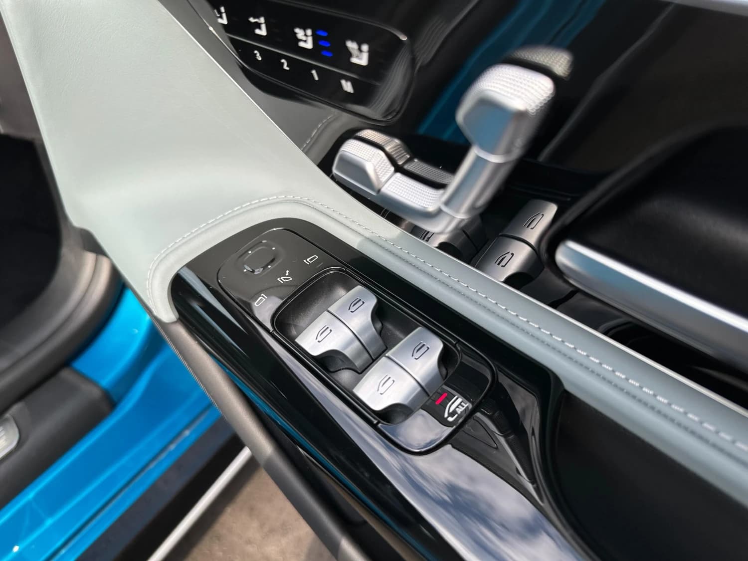 Mercedes SL-class 43 AMG - фото 9