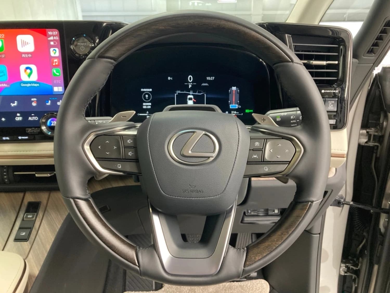 Lexus LM 500h - фото 13