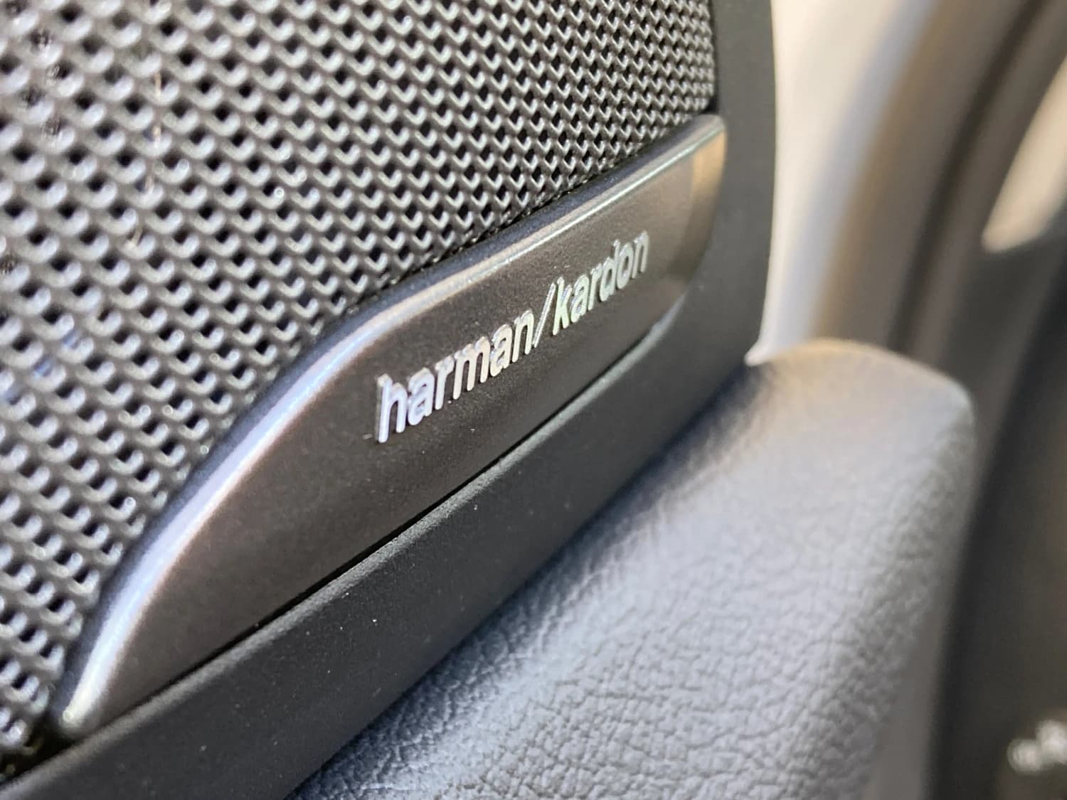 BMW X6 35d - фото 23