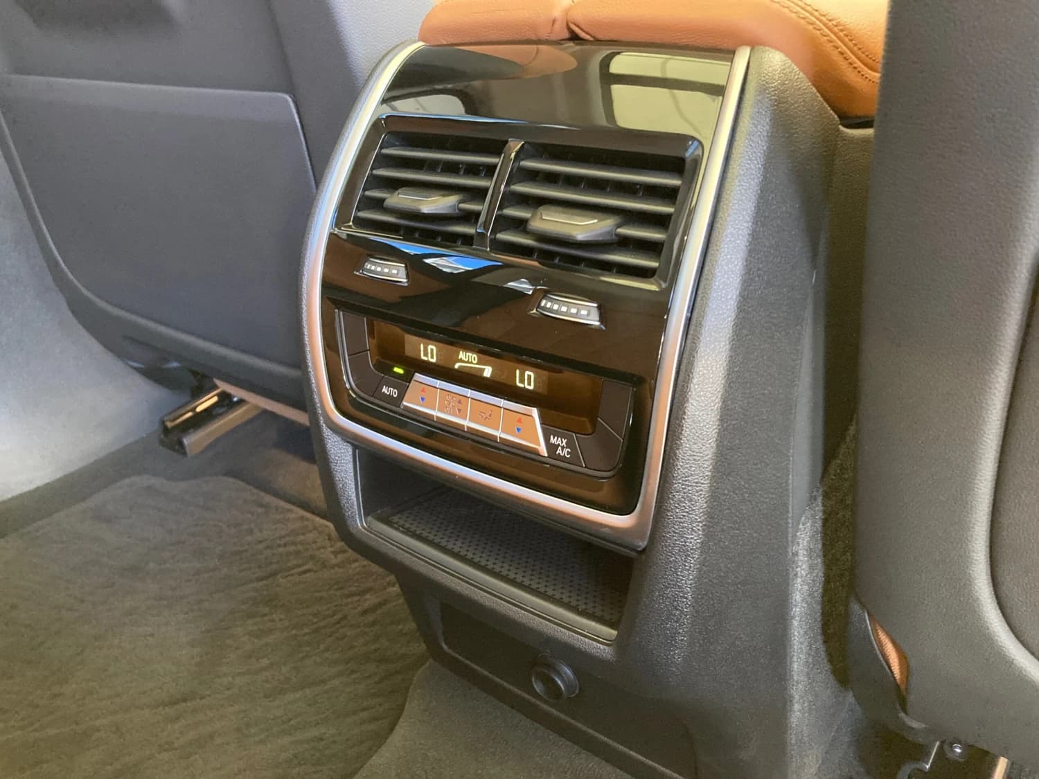 BMW X6 35d - фото 27