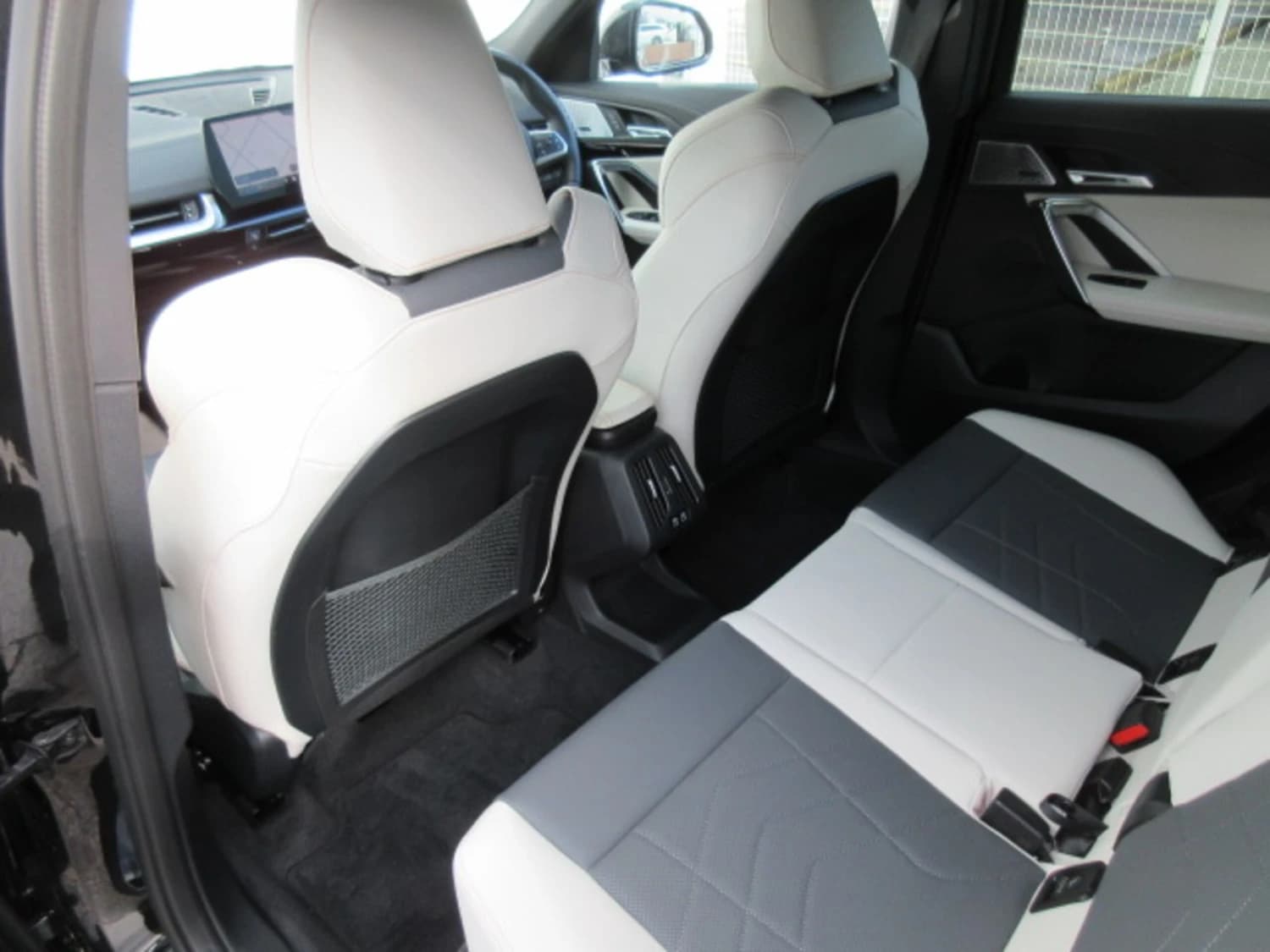 BMW X2 - фото 14