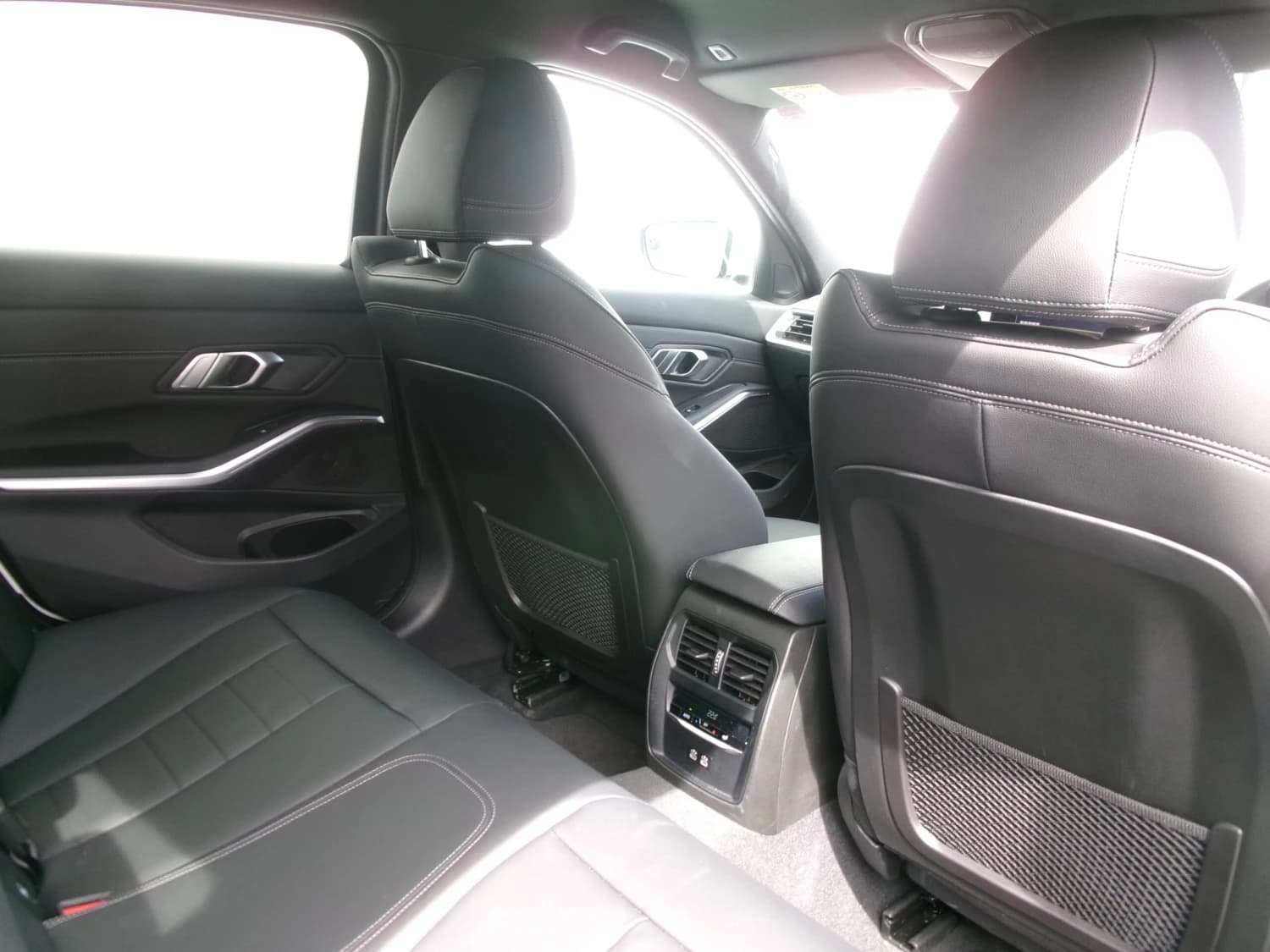 BMW 3 series 320d - фото 13