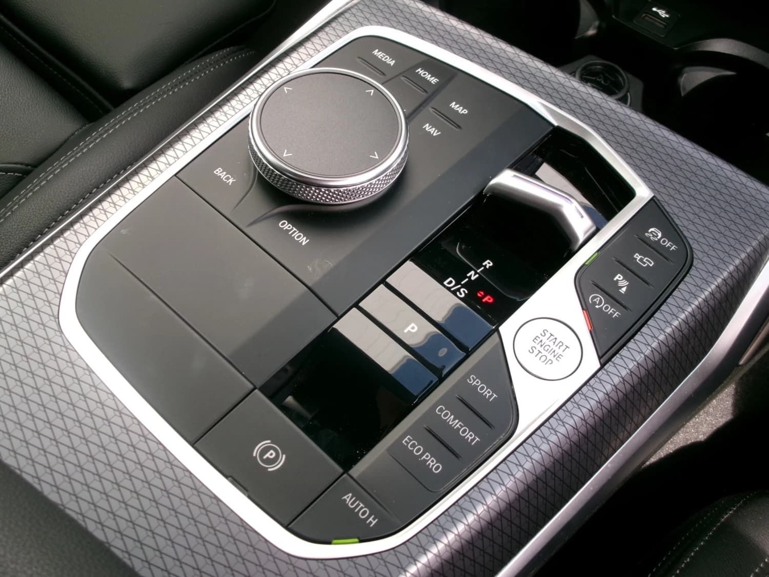 BMW 3 series 320d - фото 12