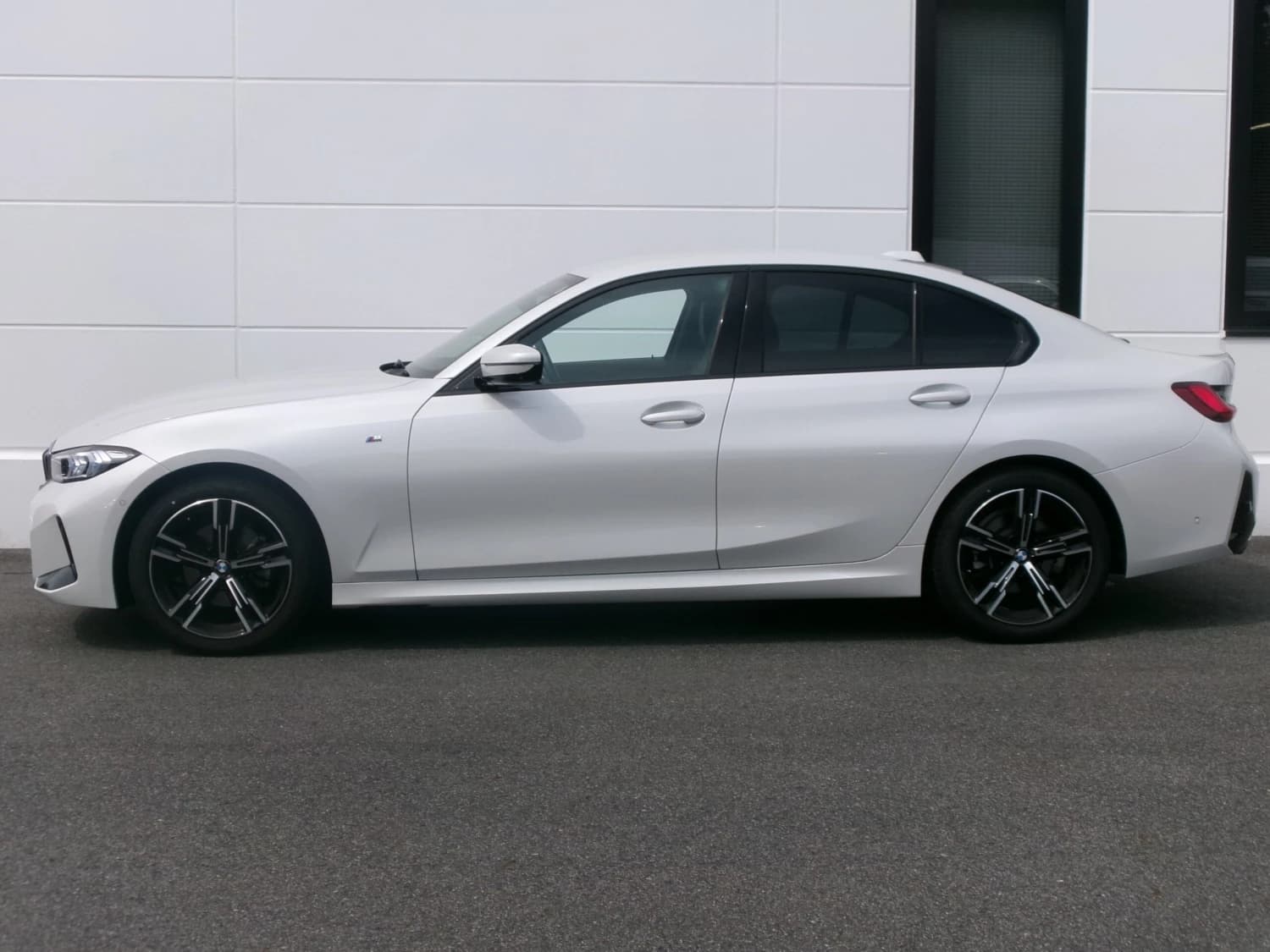 BMW 3 series 320d - фото 4