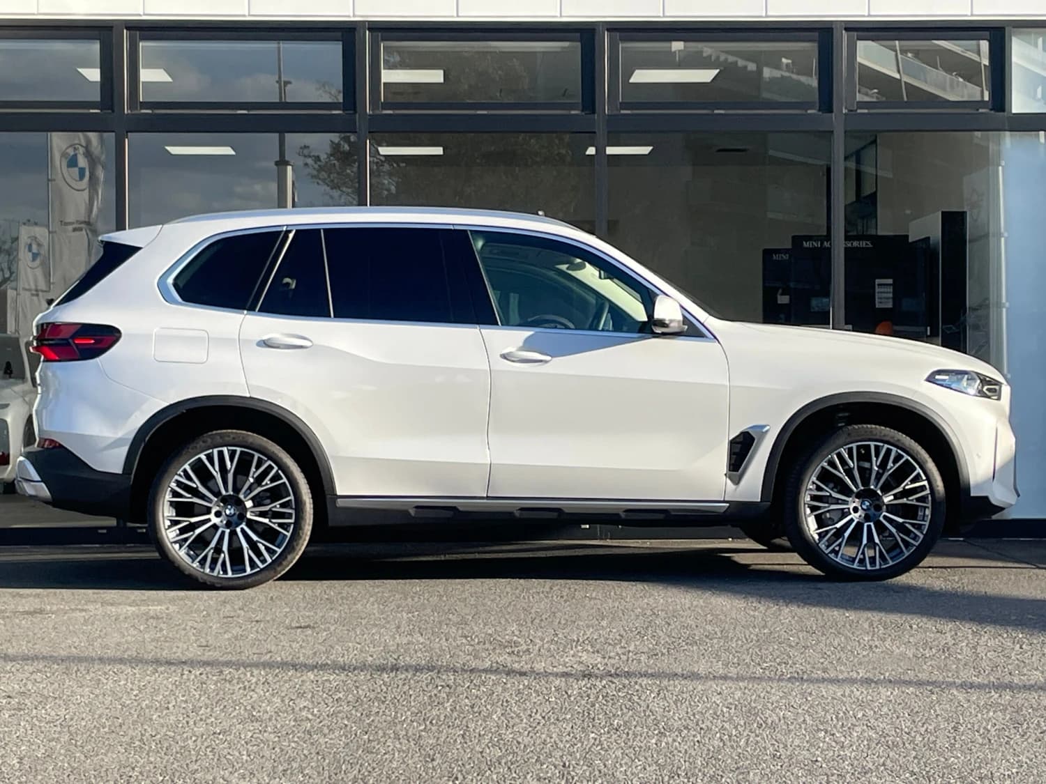 BMW X5 35d - фото 8