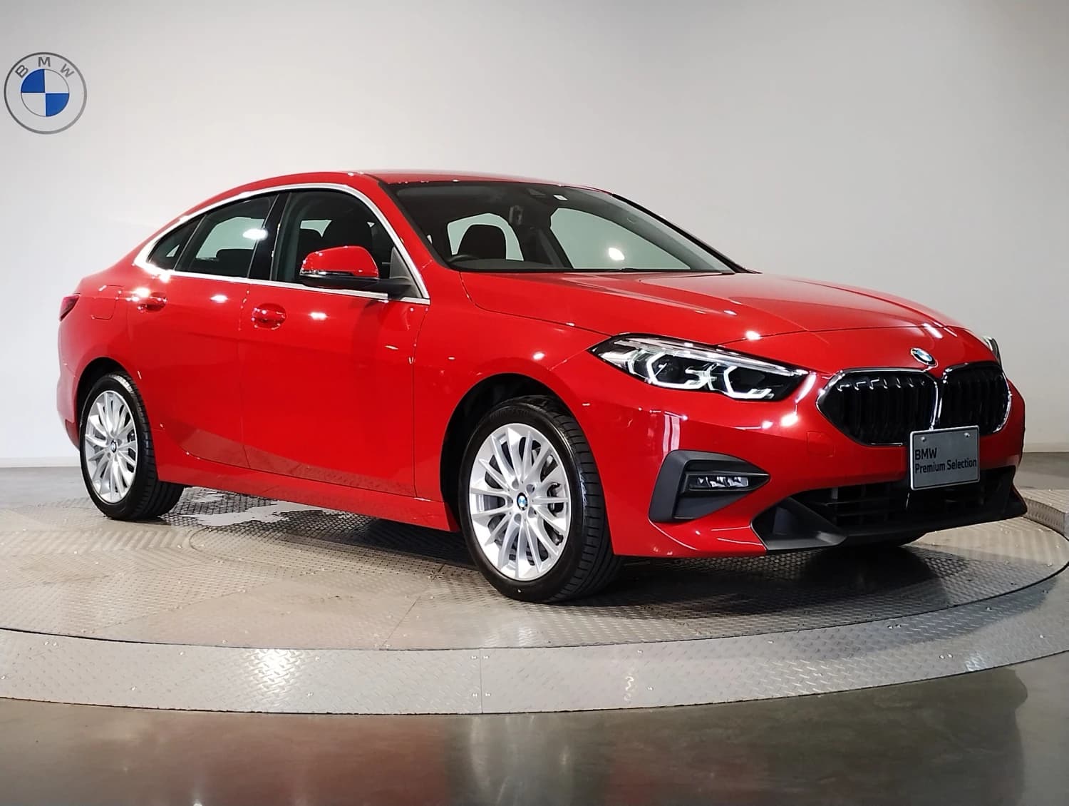 BMW 2 series 218ι - фото 9