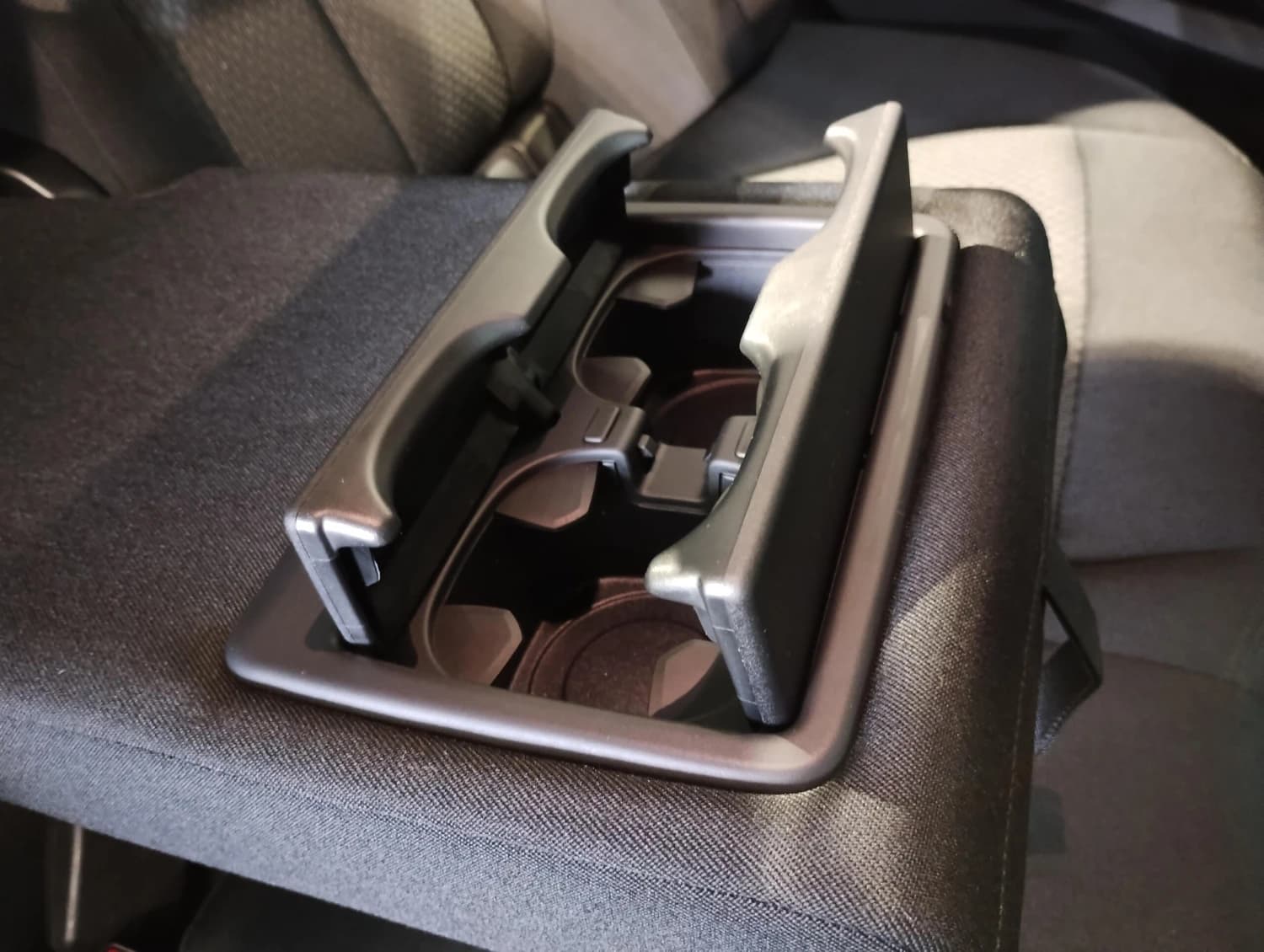 BMW 2 series 218ι - фото 11