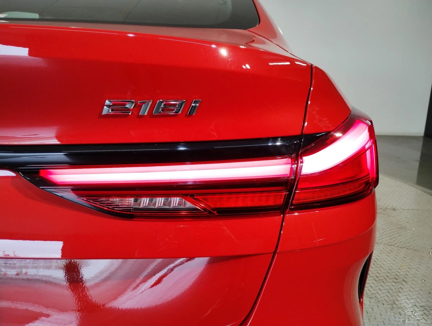 BMW 2 series 218ι - фото 17