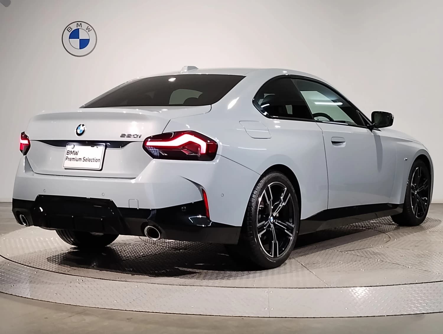 BMW 2 series 220i - фото 7