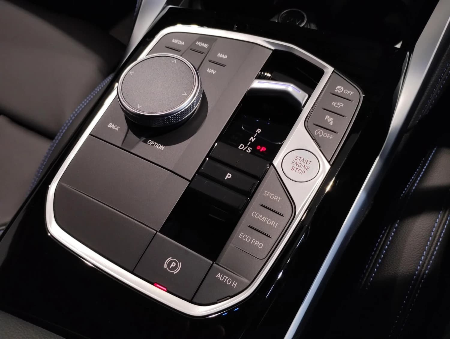 BMW 2 series 220i - фото 14