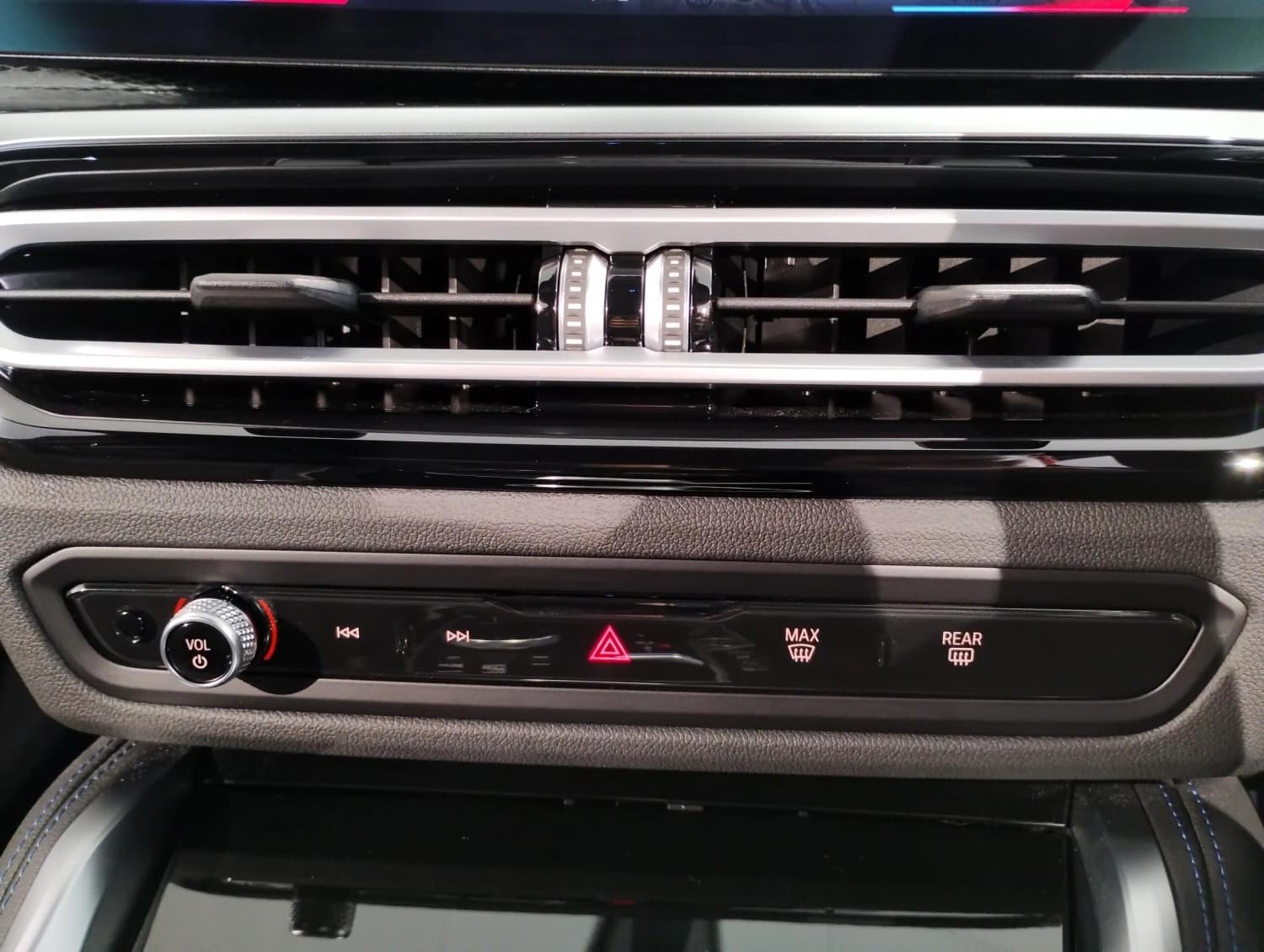 BMW 2 series 220i - фото 19