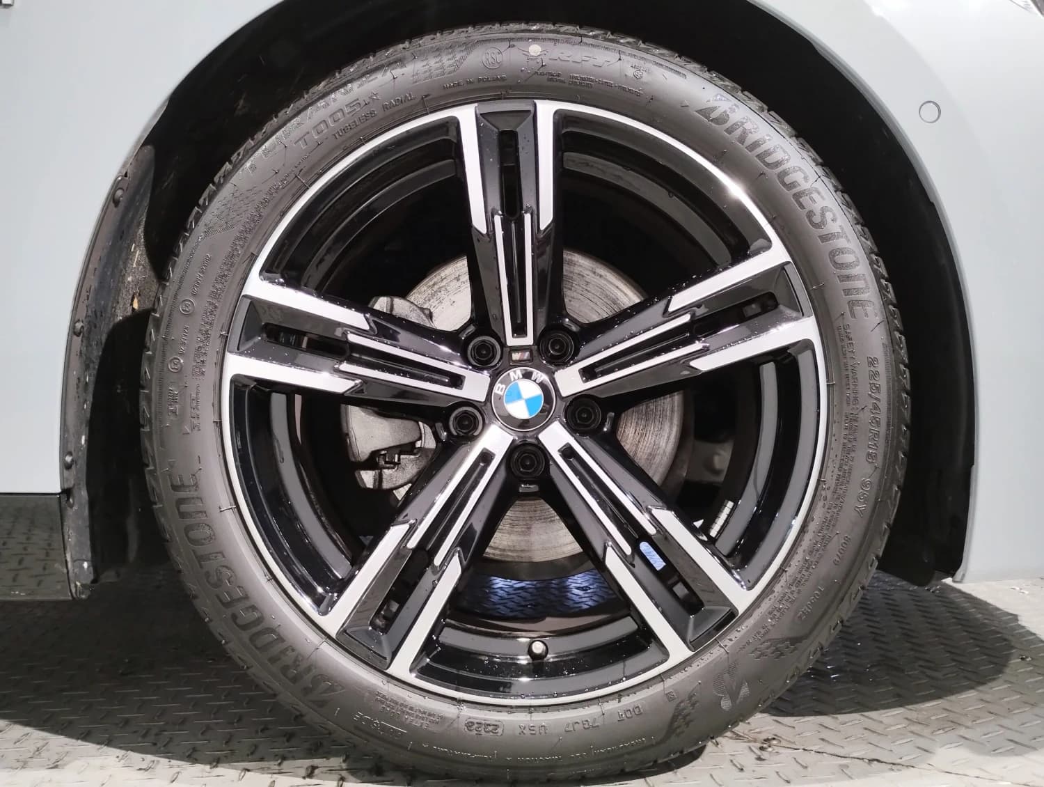 BMW 2 series 220i - фото 25