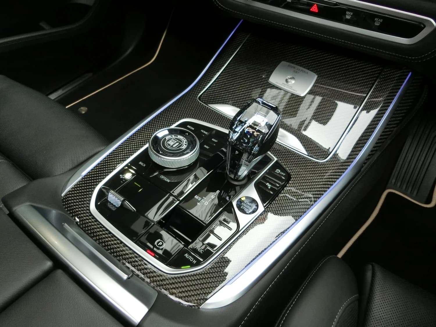 BMW ALPINA XB7 - фото 12