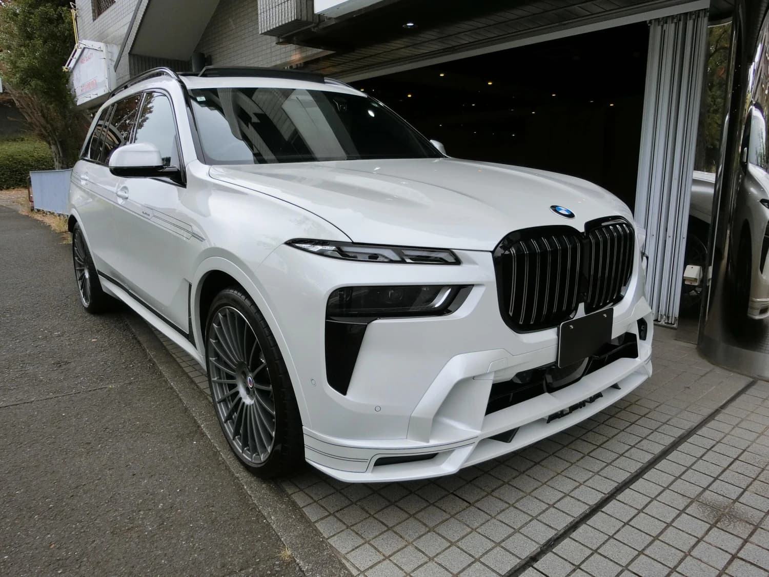 BMW ALPINA XB7 - фото 28